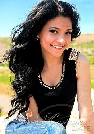 Beautiful Moldova woman: Nataliya from Kishinev, 26 yo, hair color Black